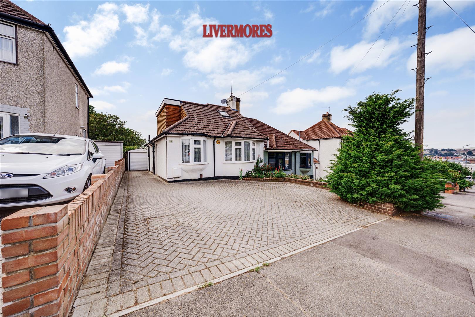 Heathview Avenue, Crayford, Kent